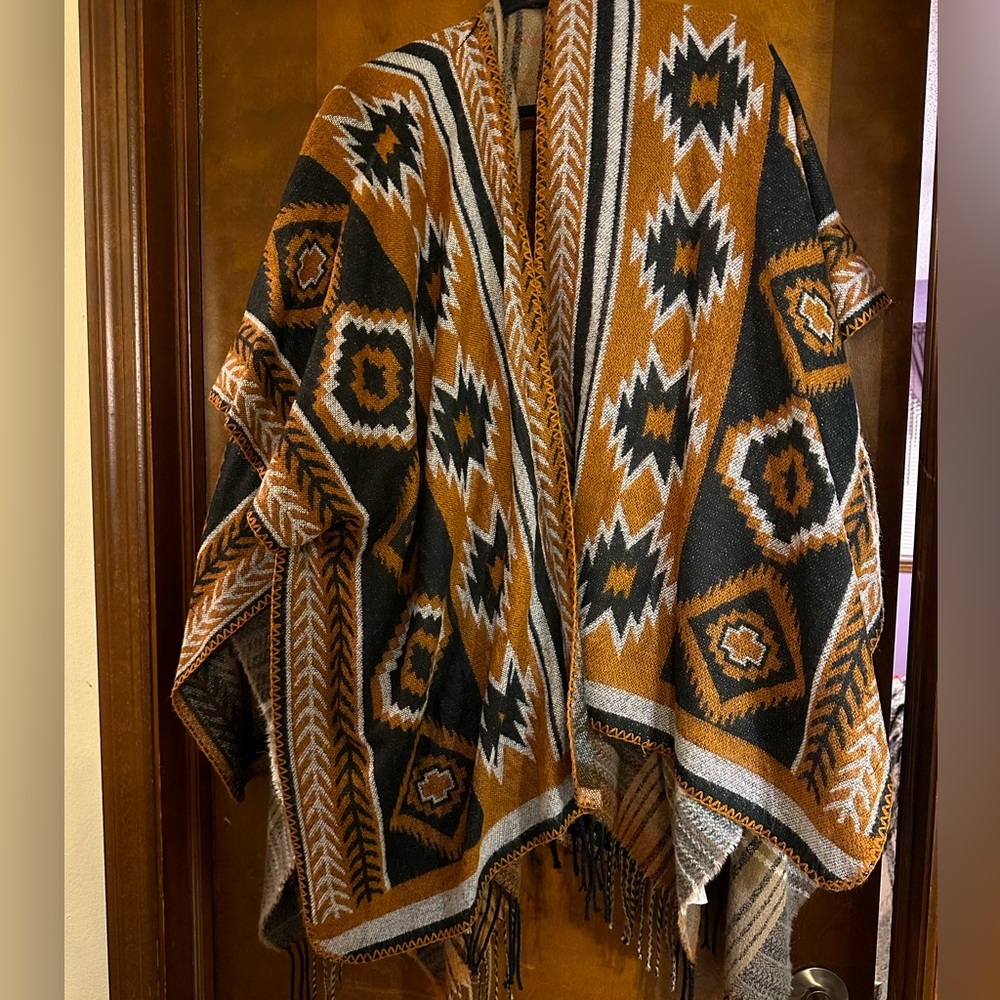 Tribal Print Poncho